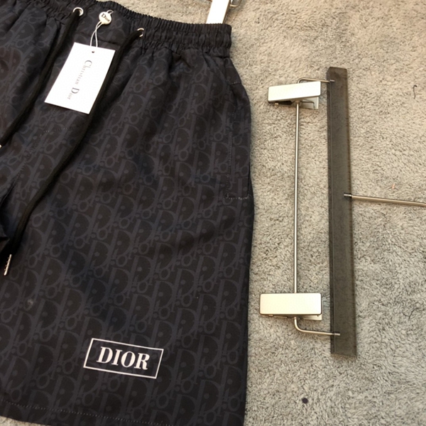 ブランドハーフパンツ側面デザイン